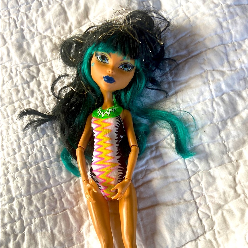 MONSTER HIGH CLEO DE NILE DOLL